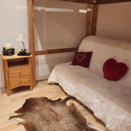 Le Nid Des Cerfs Frühstückspension *